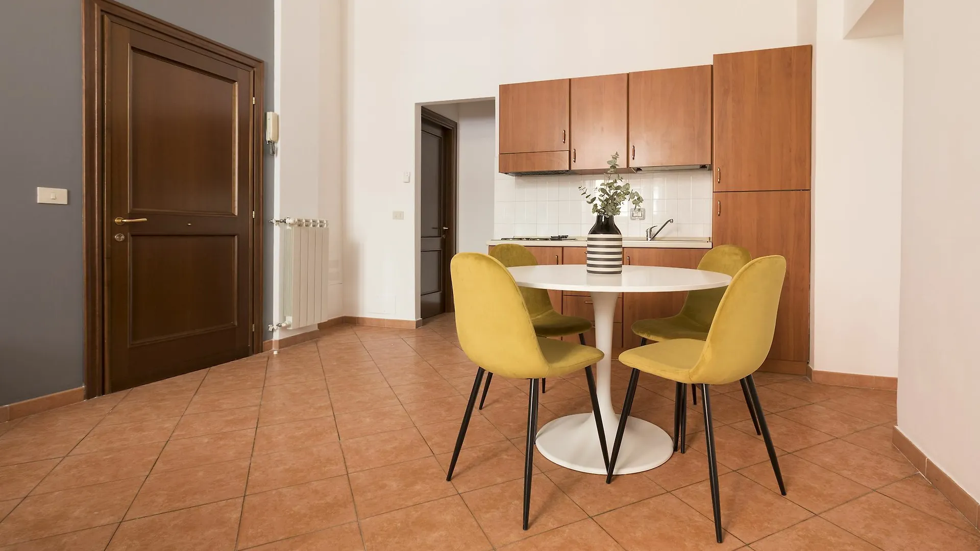 Classic 1Br In San Pietro / Vaticano By Sonder Roma Italia